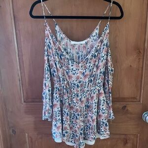 ASTR the label proved cold shoulder romper size S